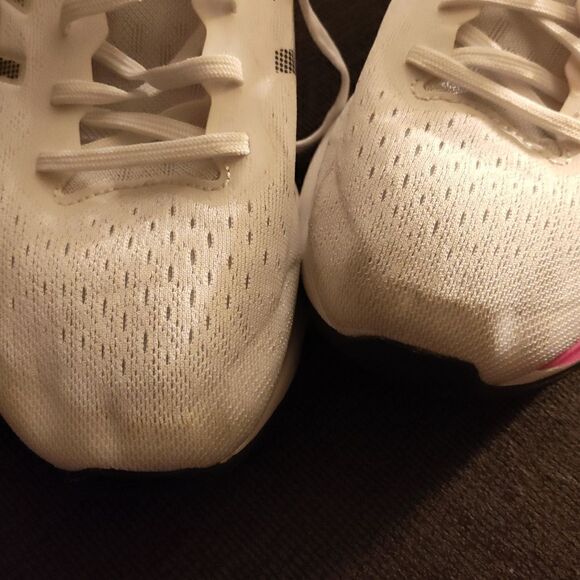Asics Gel-pulse 13 Amplifoam(slightly discolored at top) - Picture 4 of 8